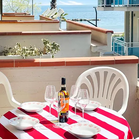 Διαμέρισμα Carlitas Martinsicuro